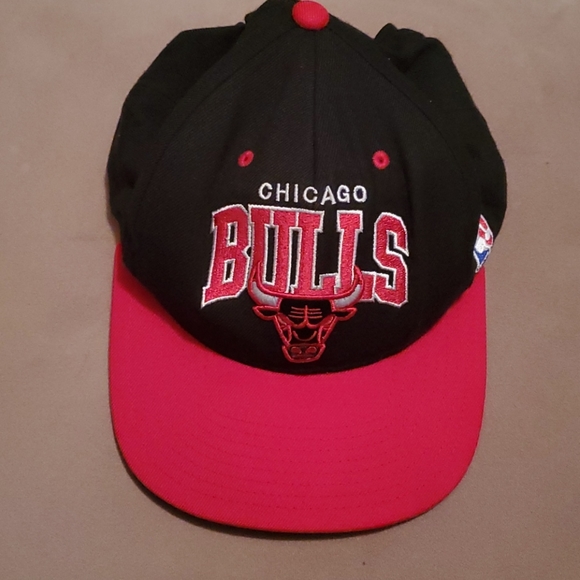 Chicago bulls hat - Picture 1 of 8